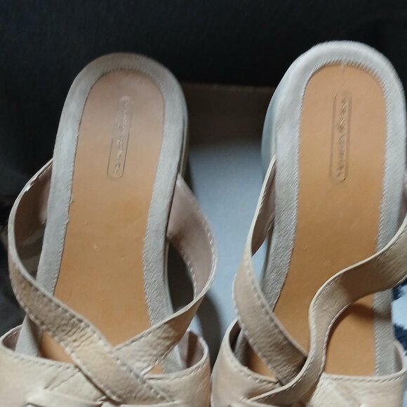 Free Spirit Slide on Sandals size 9M - Picture 2 of 5